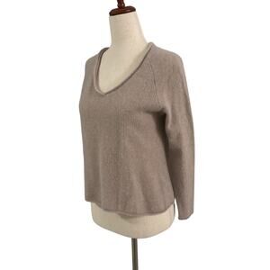 Subtle Luxury 100% Cashmere Sweater Womens Small Beige V Neck Lightweight